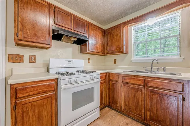 $325,000 | 2563 Creek Terrace, Snellville, GA 30078