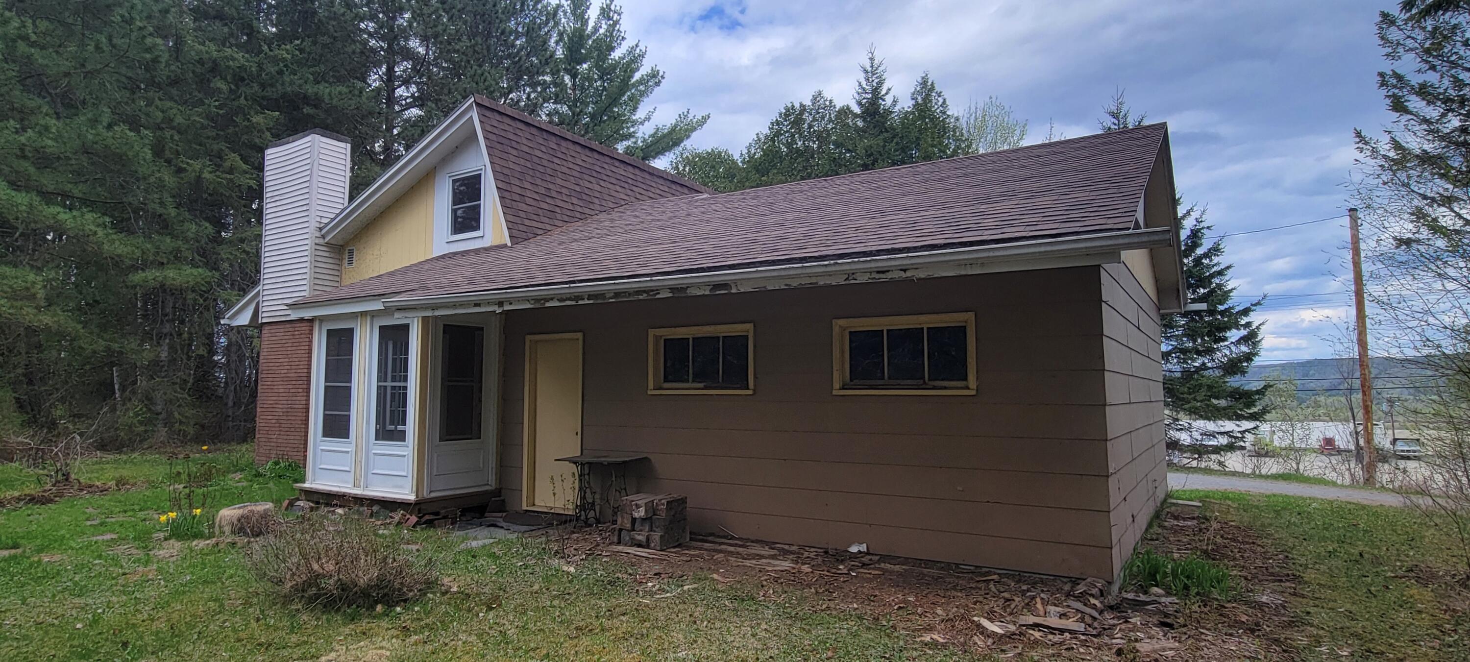 699 Main Street Madawaska, ME 04756 - Photo 5 of 34 20250515_154636