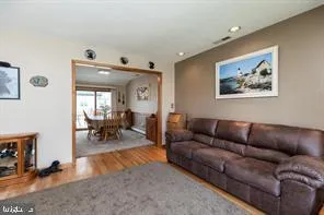 $2,600 | 1021 Mayflower Drive, Newark, DE 19711