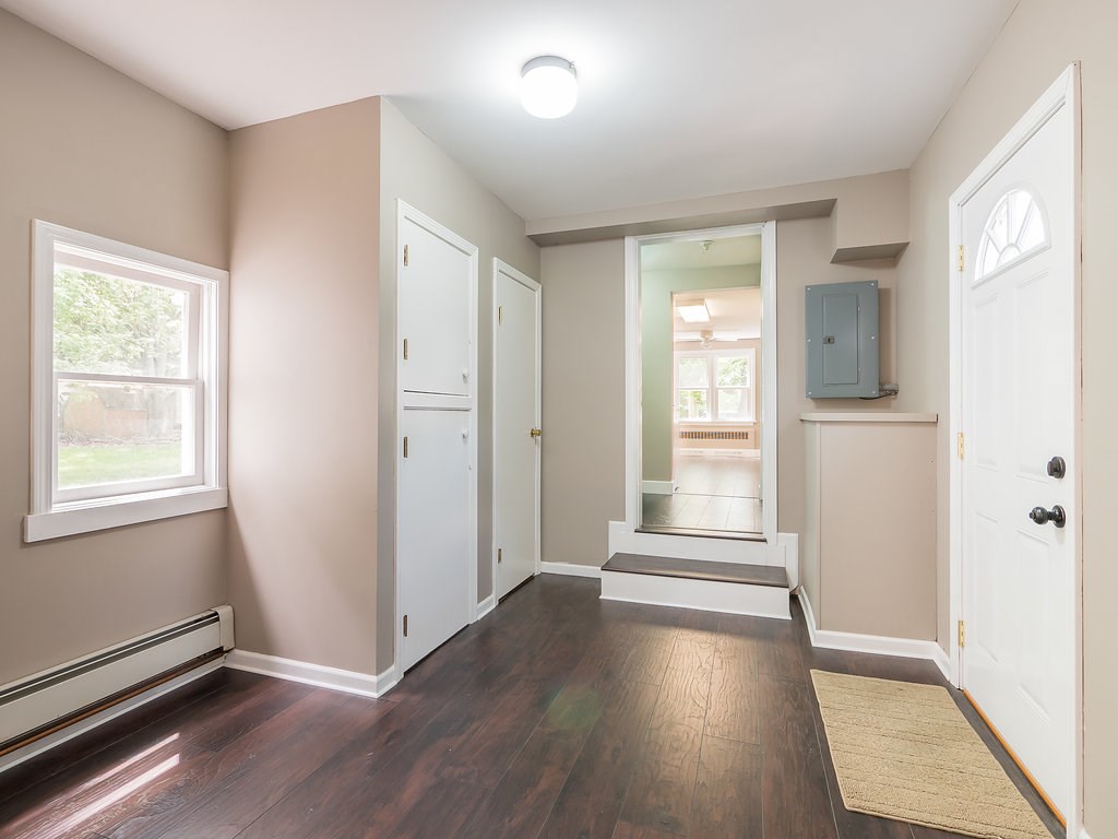 4226 Leesburg Road Fort Wayne, IN 46808 - Photo 10 of 33