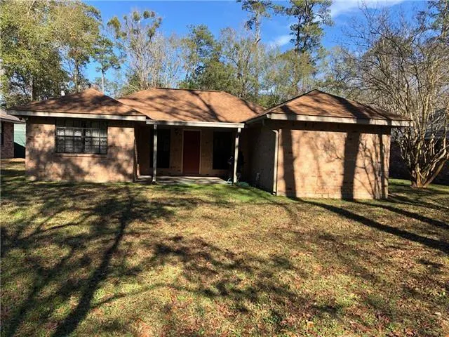 $1,500 | 315 West 9th Avenue, Covington, LA 70433