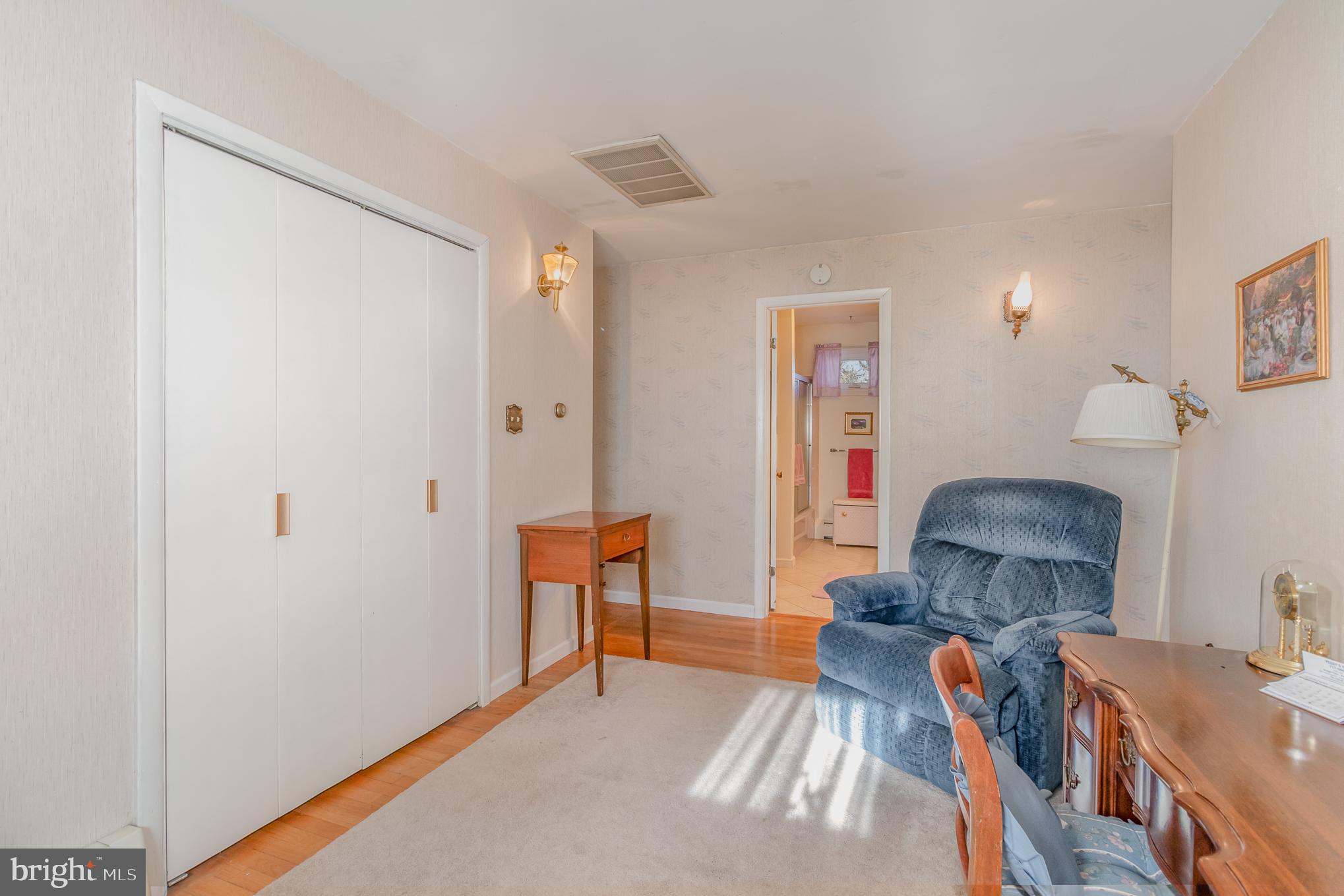 429 Springlake Road Harrisburg, PA 17112 - Photo 12 of 33 Gallery Image 12