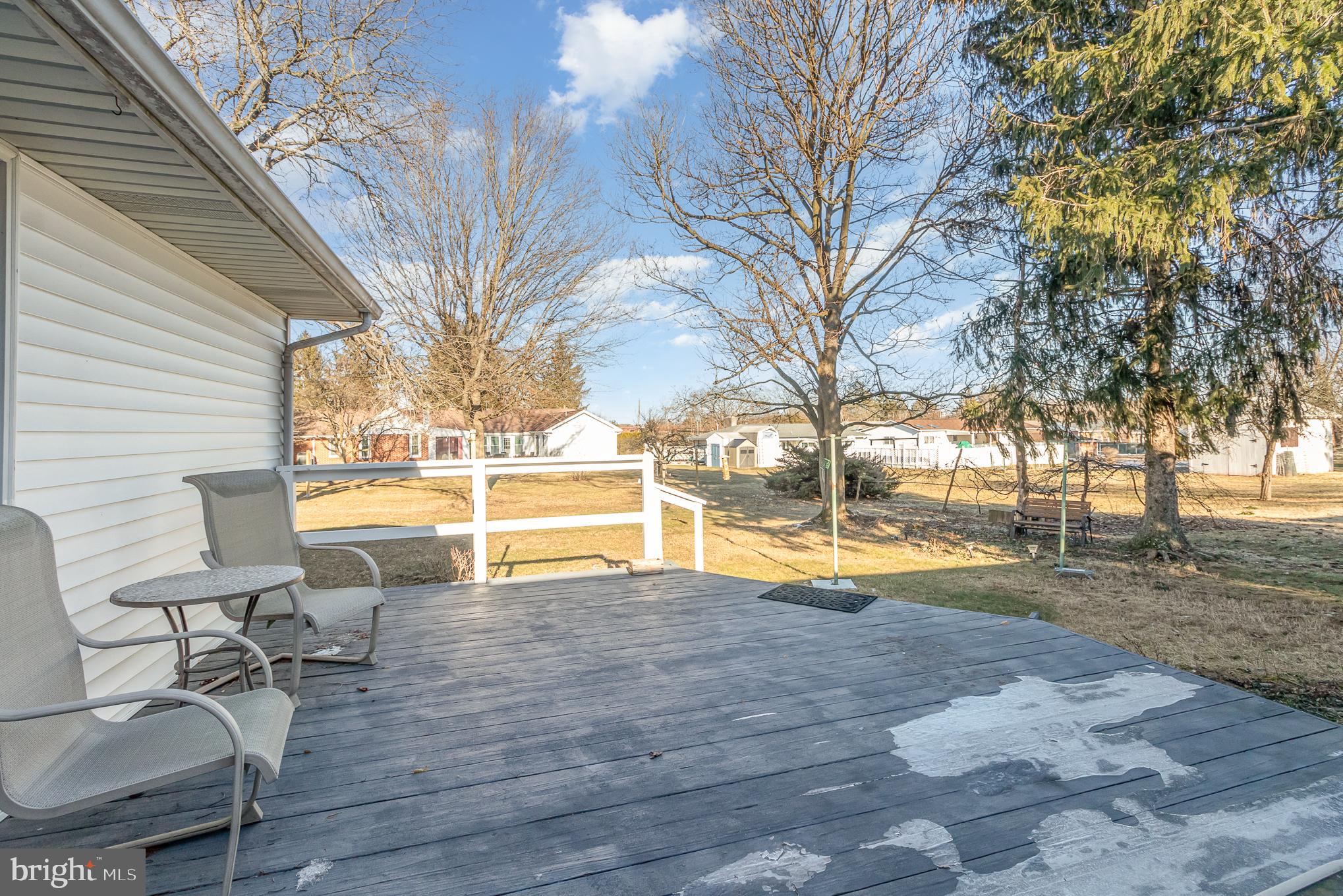429 Springlake Road Harrisburg, PA 17112 - Photo 27 of 33 Deck ....entrance in family room