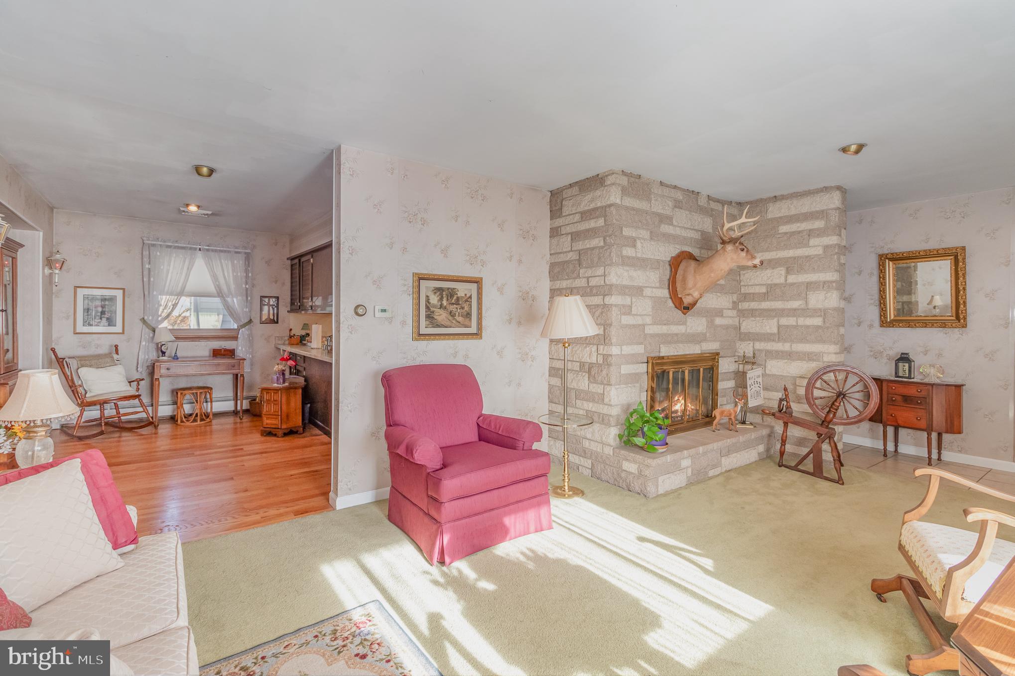 429 Springlake Road Harrisburg, PA 17112 - Photo 6 of 33 Gallery Image 6