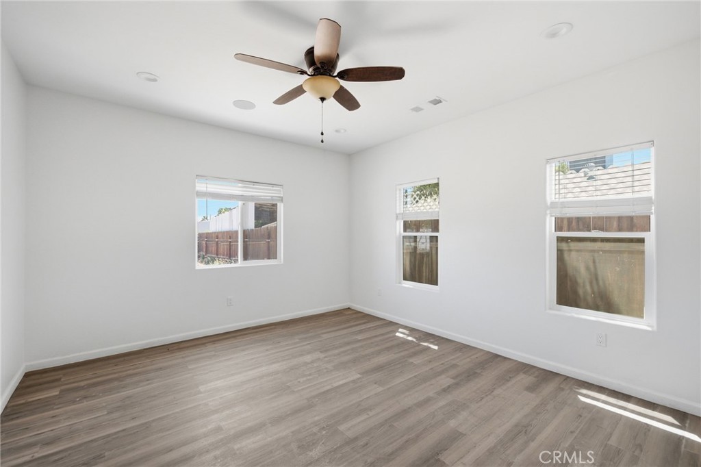 805 Lawson Road Bakersfield, CA 93307 - Photo 14 of 31