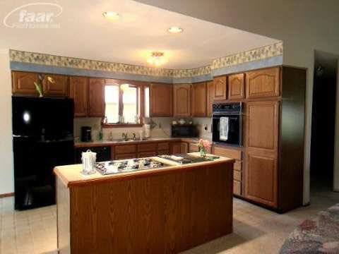 8065 Potter Road Flushing, MI 48433 - Photo 5 of 25 20353933-4.JPG