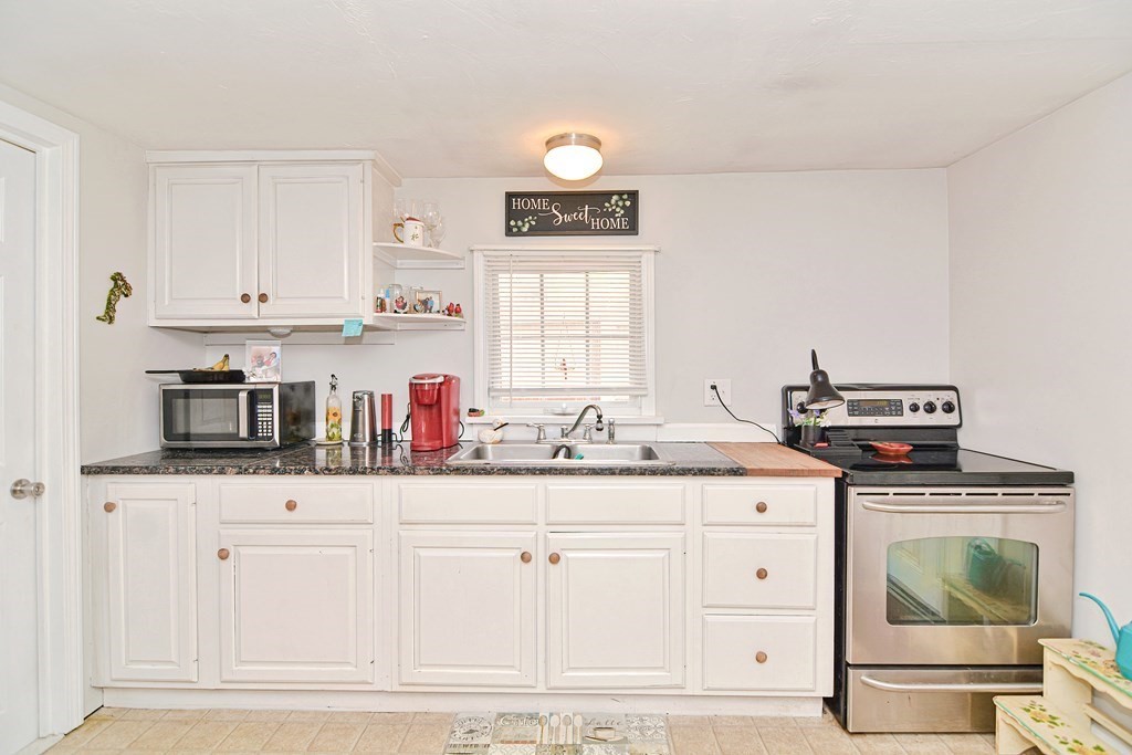 37 Center Street Northbridge, MA 01588 - Photo 30 of 39