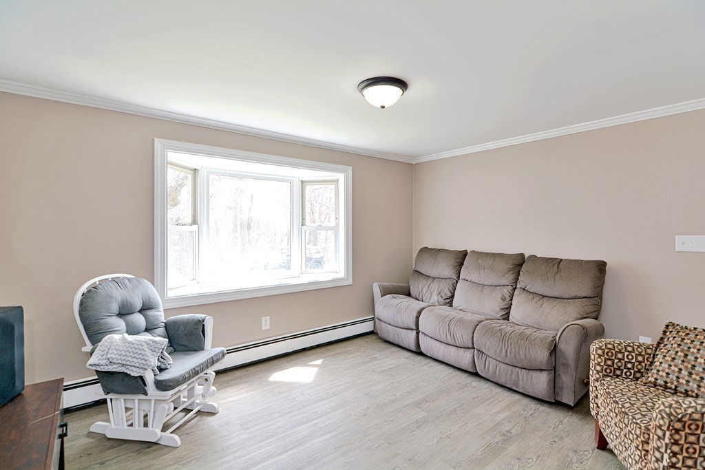 37 Center Street Northbridge, MA 01588 - Photo 8 of 39