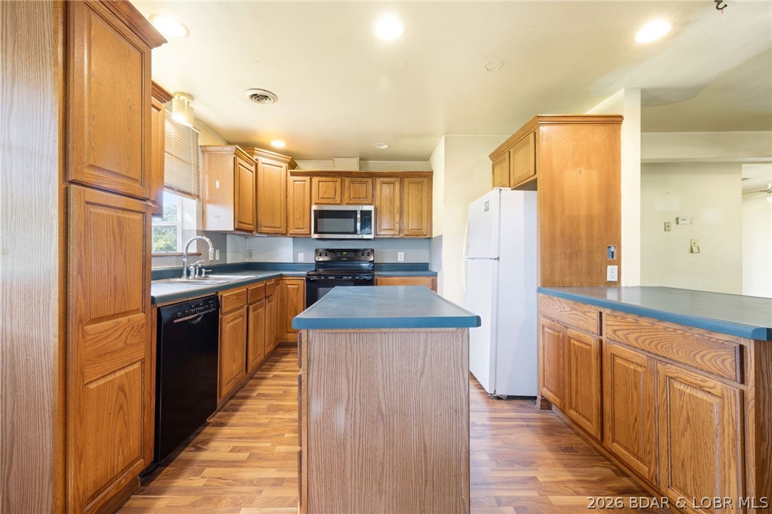 702 Doc Ridgeway Road Macks Creek, MO 65786 - Photo 13 of 56
