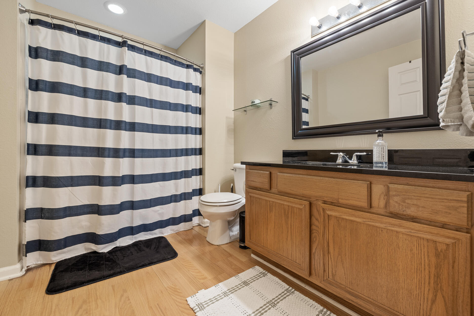 N16-w26593 Tall Reeds Lane, Unit E Pewaukee, WI 53072 - Photo 13 of 32 Master Bath