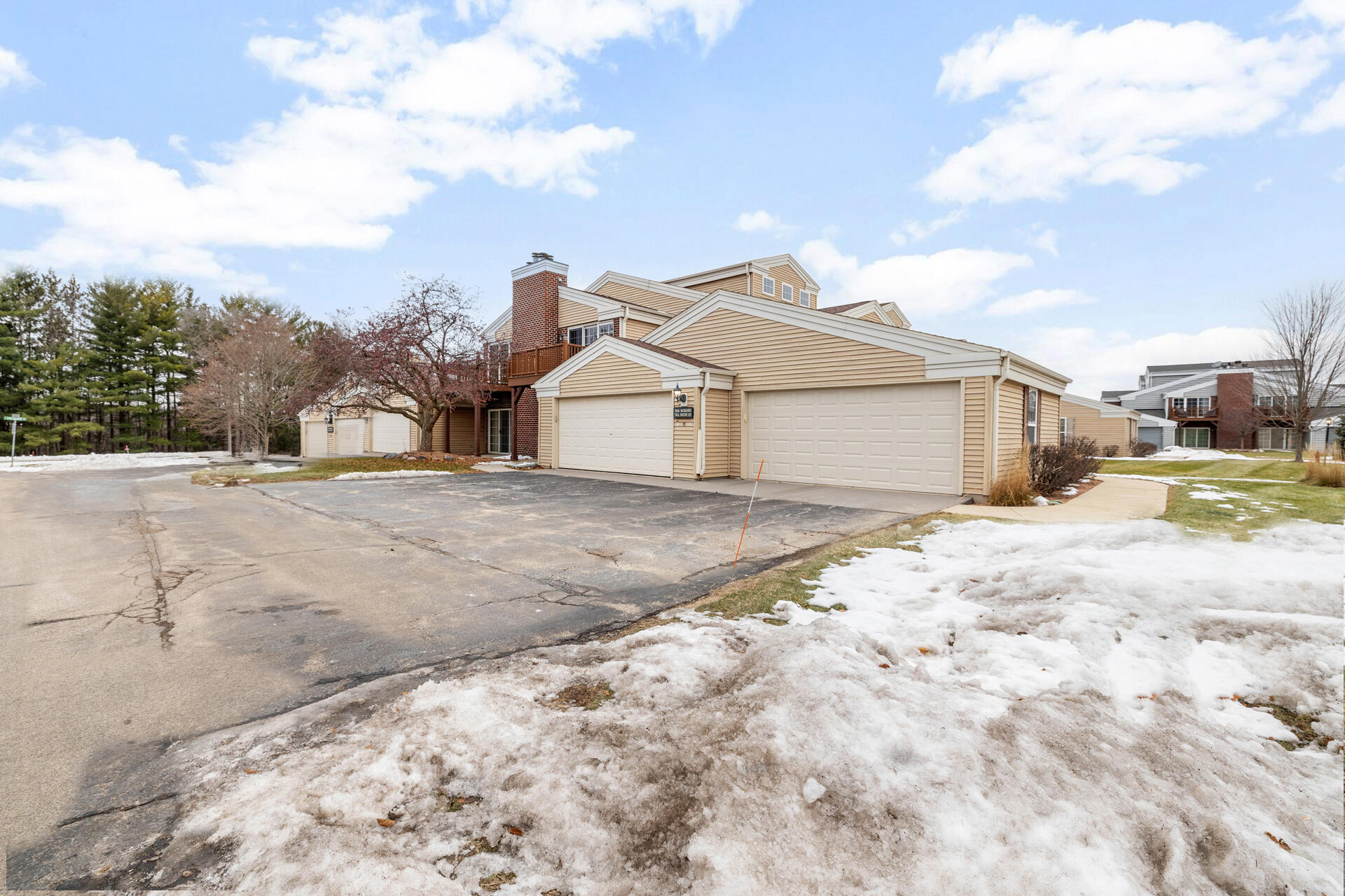 N16-w26593 Tall Reeds Lane, Unit E Pewaukee, WI 53072 - Photo 22 of 32 2-Exterior_N16W26593 Tall Reeds Ln Unit