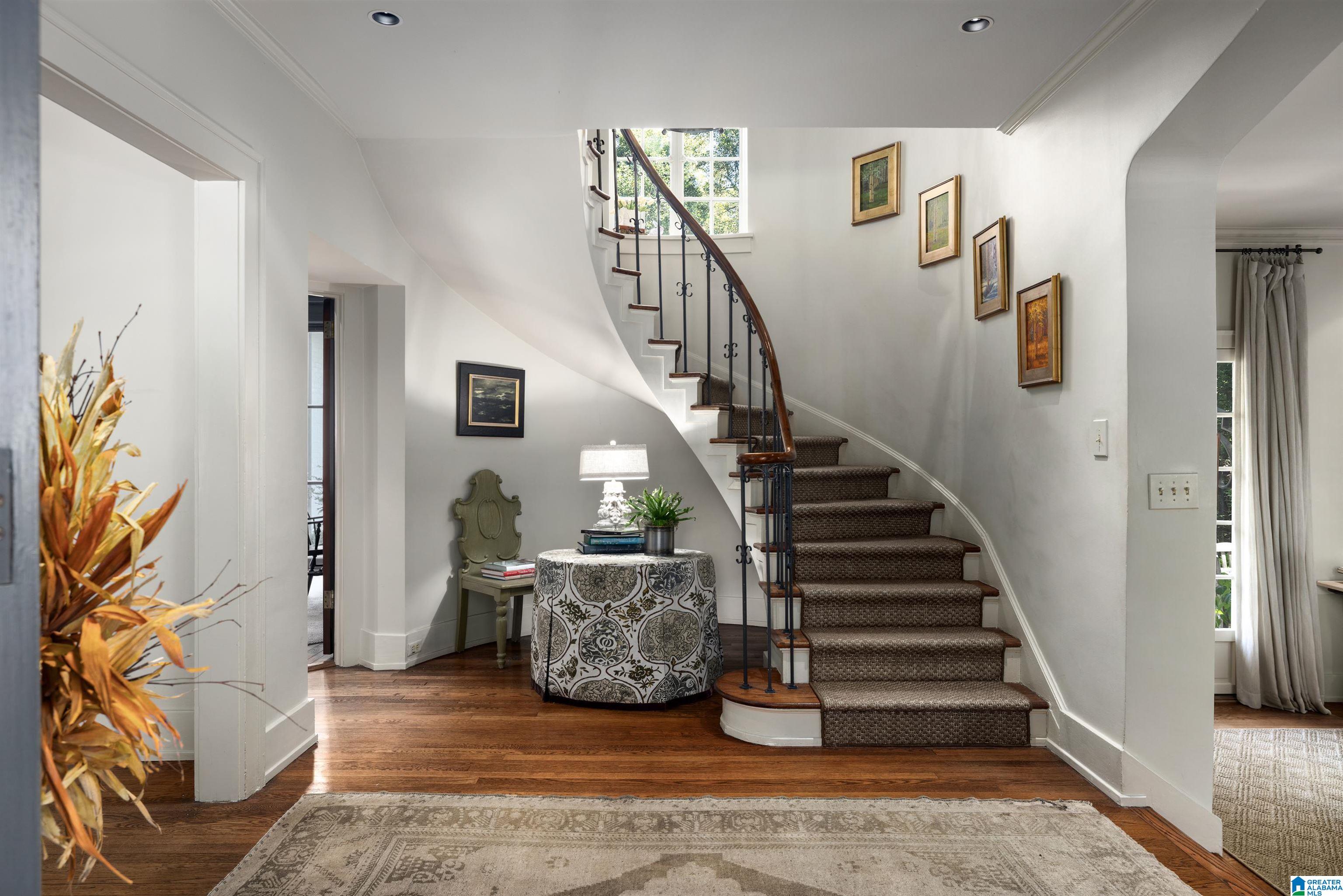 3187 Overhill Road Mountain Brook, AL 35223 - Photo 10 of 100 Gallery Image 10