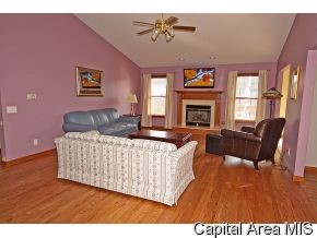 2712 Wordsworth Drive Springfield, IL 62711 - Photo 3 of 12