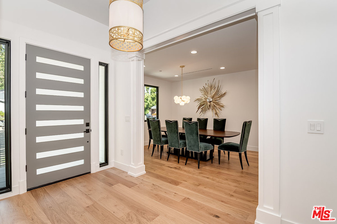 536 Jamestown Road Burbank, CA 91504 - Photo 21 of 54 Gallery Image 21