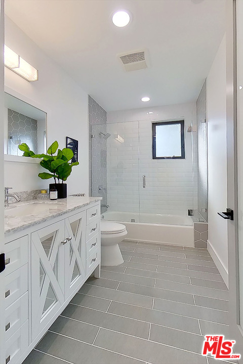 536 Jamestown Road Burbank, CA 91504 - Photo 35 of 54 Gallery Image 35