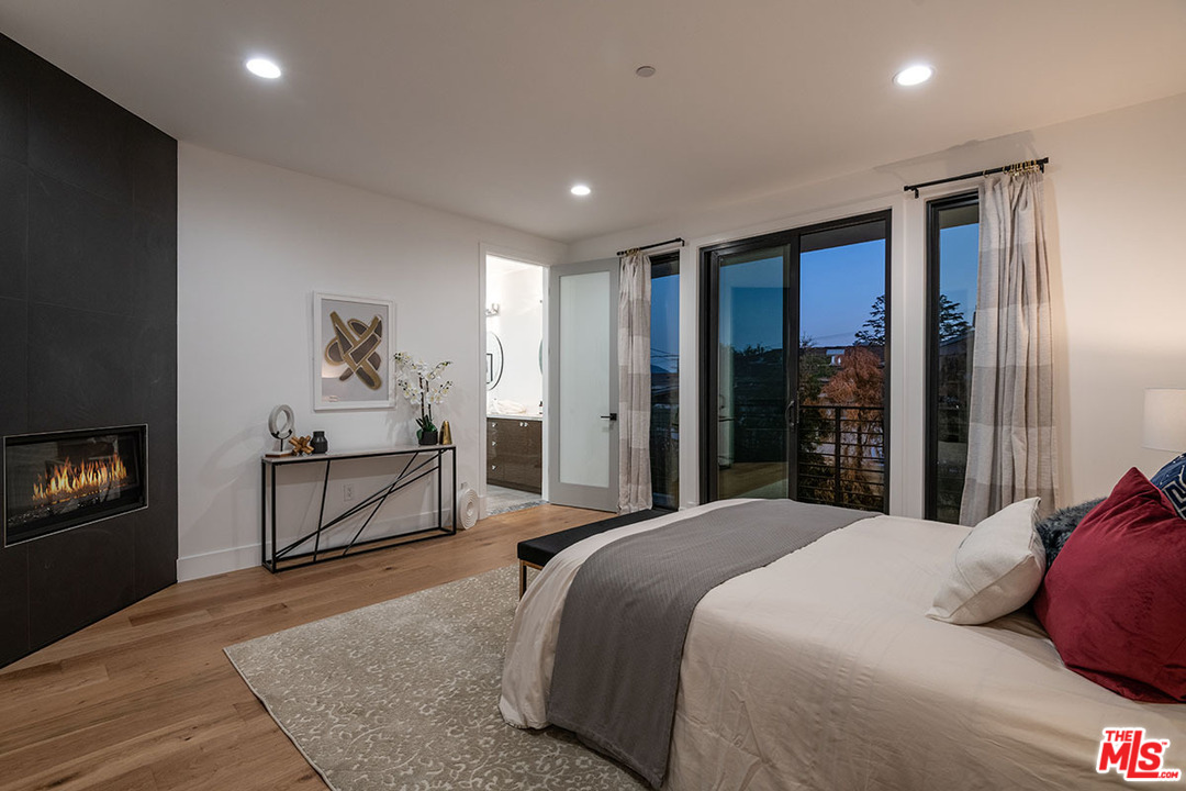 536 Jamestown Road Burbank, CA 91504 - Photo 53 of 54 Gallery Image 53