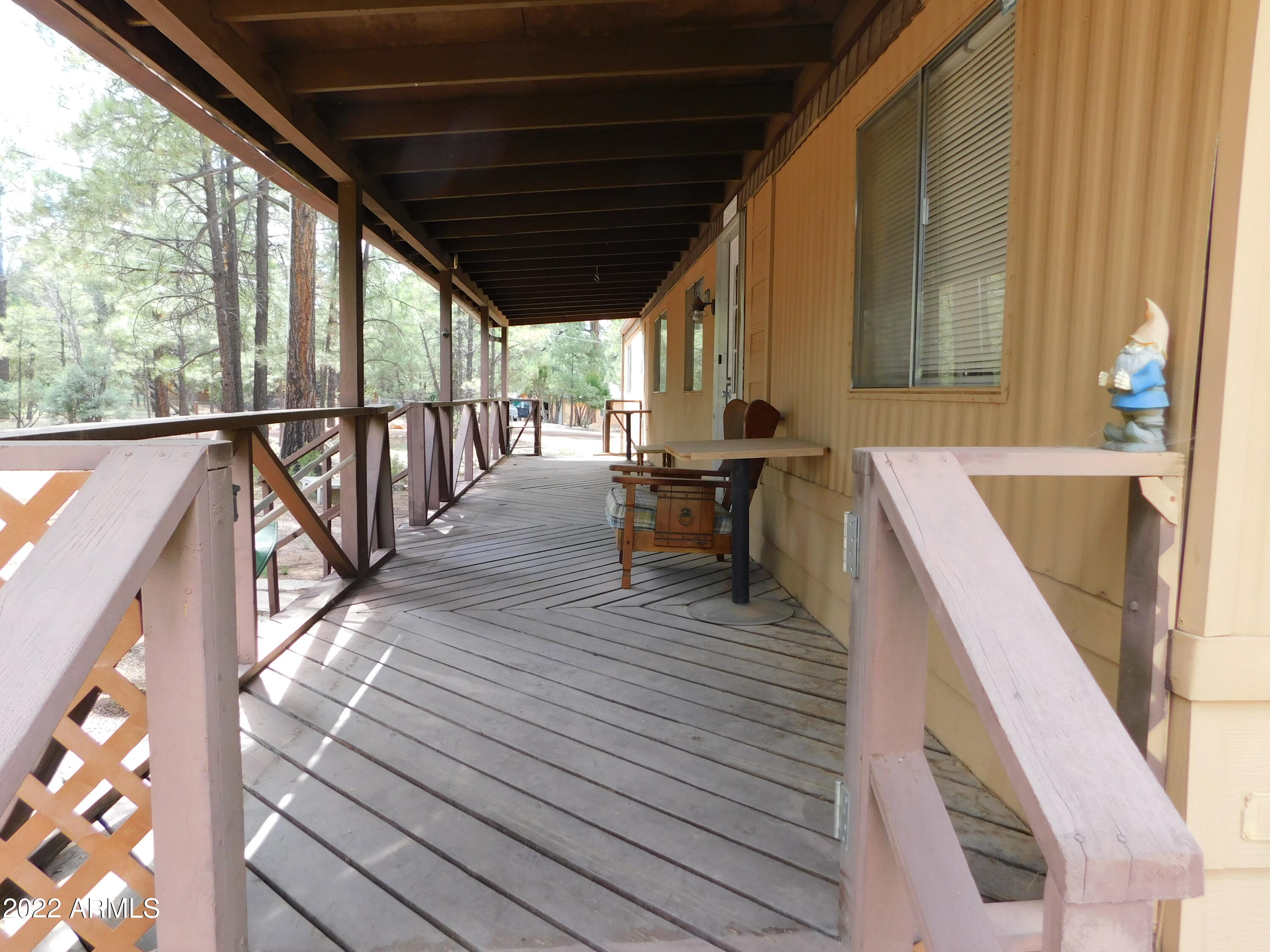 2881 Wahoo Road Overgaard, AZ 85933 - Photo 5 of 30 2016-01-01 00.00.00-76