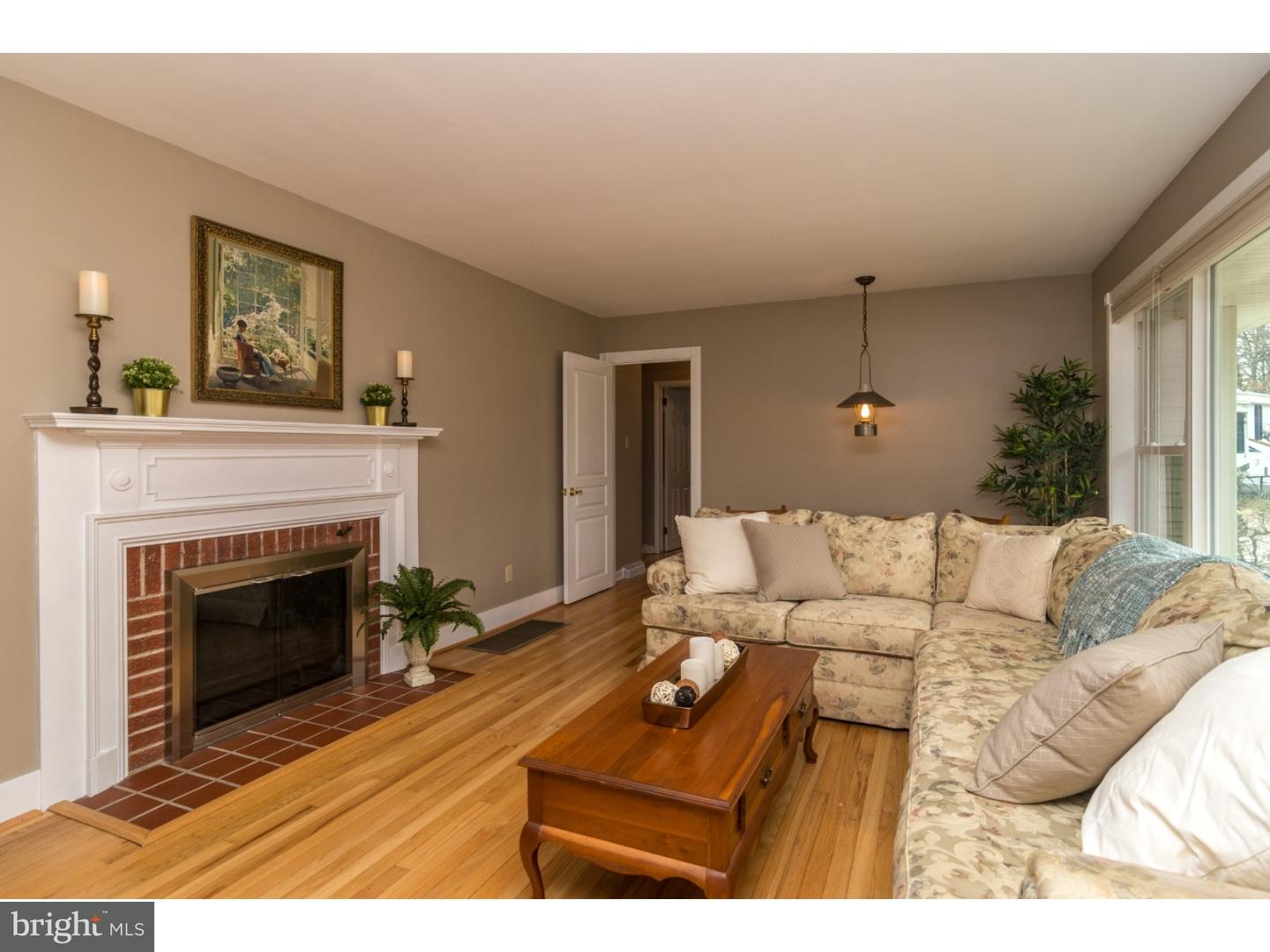 2400 Bedminster Road Perkasie, PA 18944 - Photo 3 of 24 Great Room