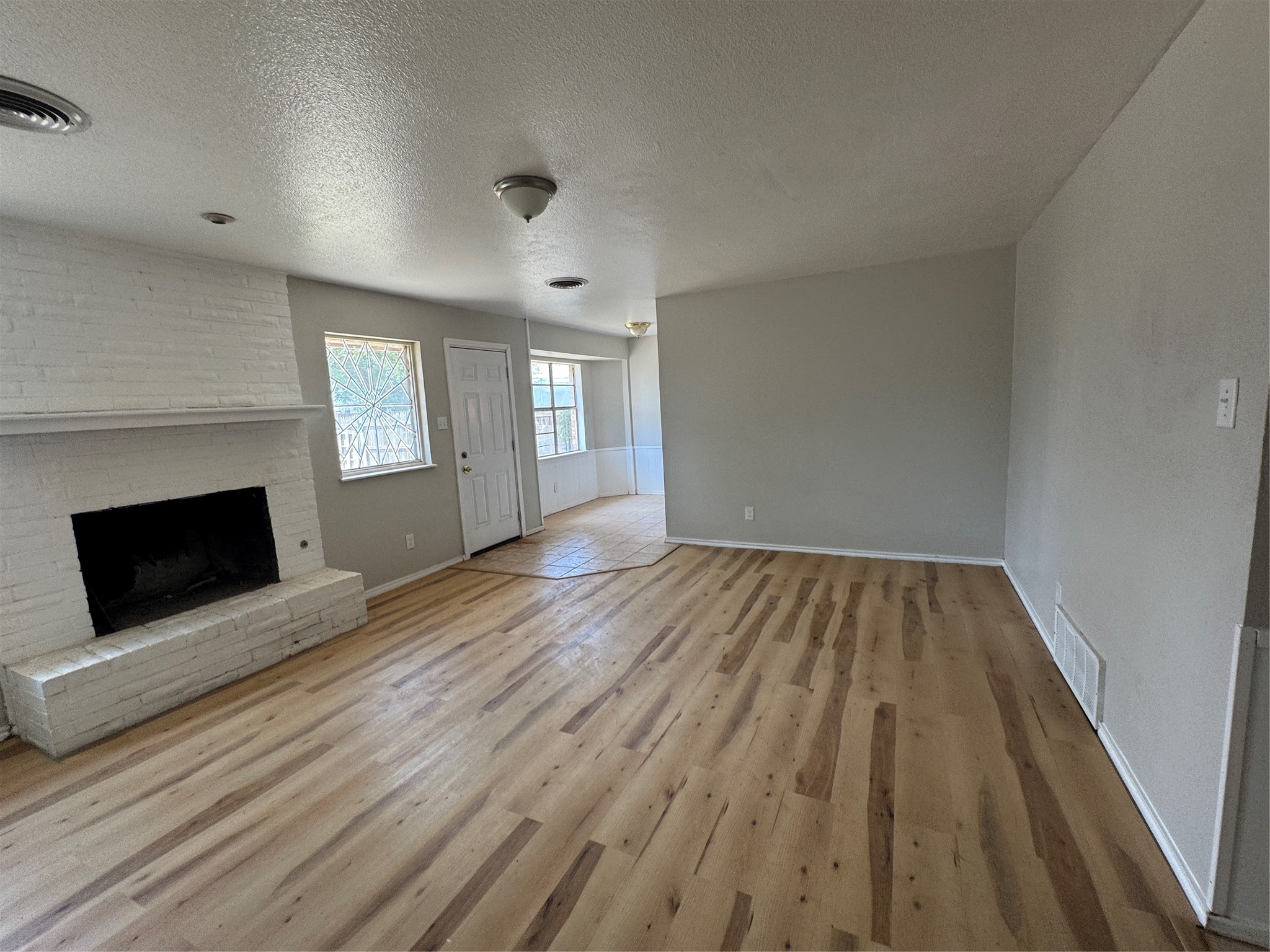5431 45th Street Lubbock, TX 79414 - Photo 3 of 15