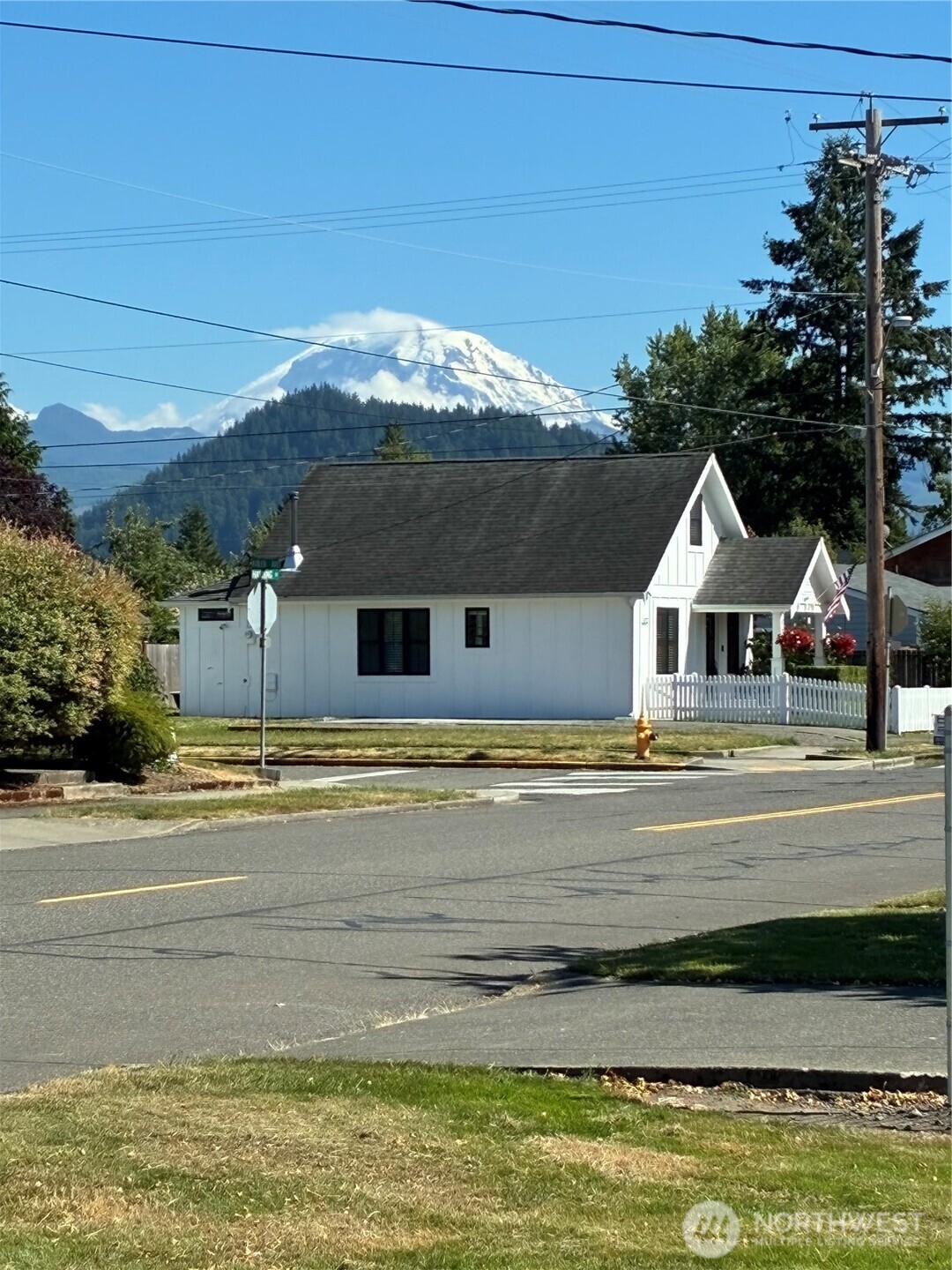 1977 Harding Street Enumclaw, WA 98022 - Photo 28 of 31