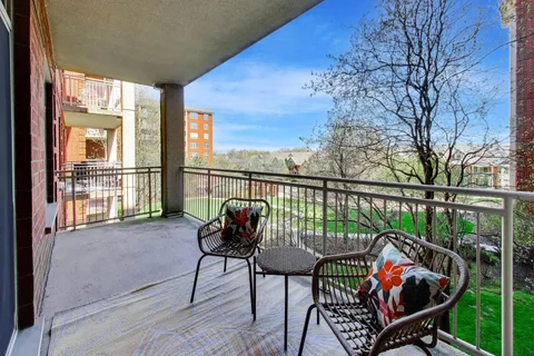 $315,000 | 8400 Callie Avenue, Unit 205, Morton Grove, IL 60053