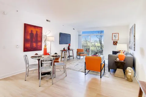 $315,000 | 8400 Callie Avenue, Unit 205, Morton Grove, IL 60053