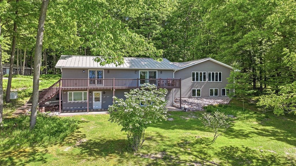 E1517 West Johnson Road Iola, WI 54945 - Photo 2 of 59
