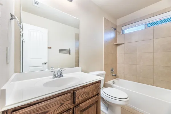 $2,900 | 912 Boerne Street, McKinney, TX 75072