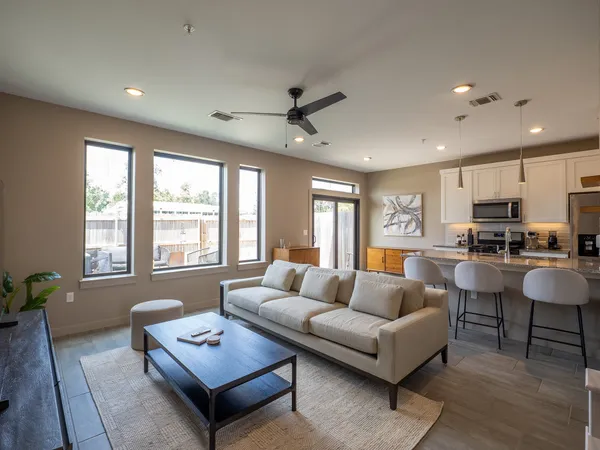 $3,700 | 6409 Berkman Drive, Unit 4, Austin, TX 78723