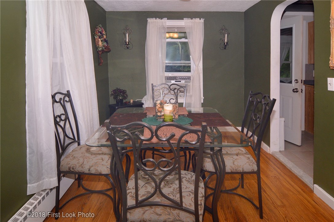 11 Whipple Road Smithfield, RI 02917 - Photo 13 of 31