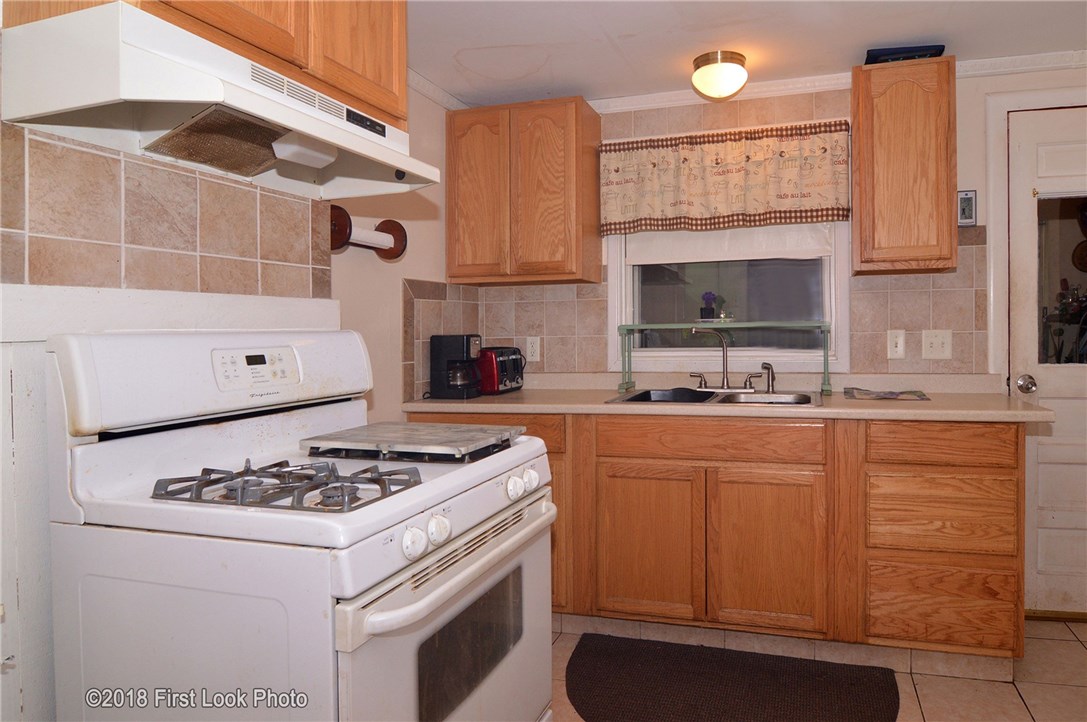 11 Whipple Road Smithfield, RI 02917 - Photo 25 of 31