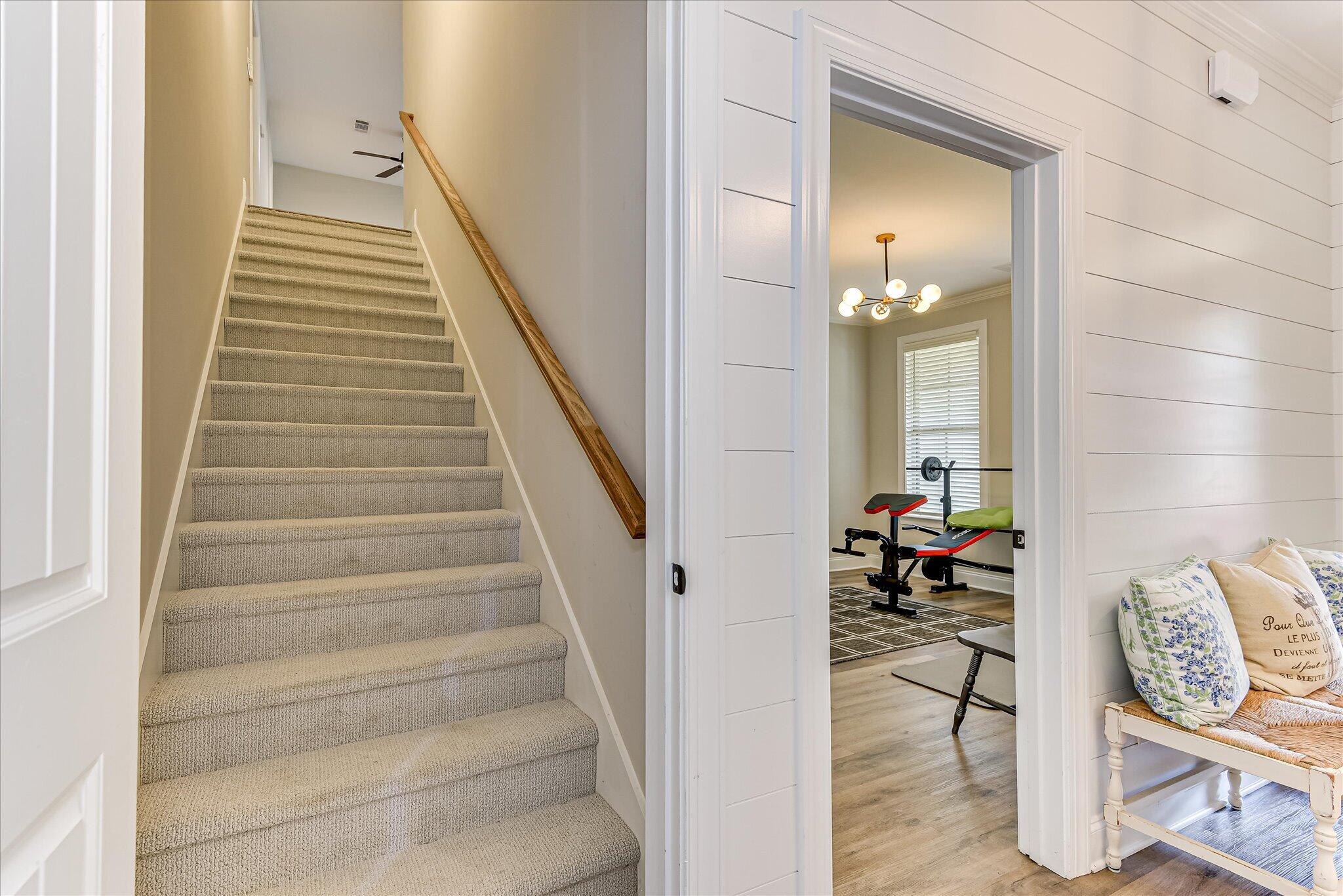 207 Ivy Court McCormick, SC 29835 - Photo 17 of 44 stairway