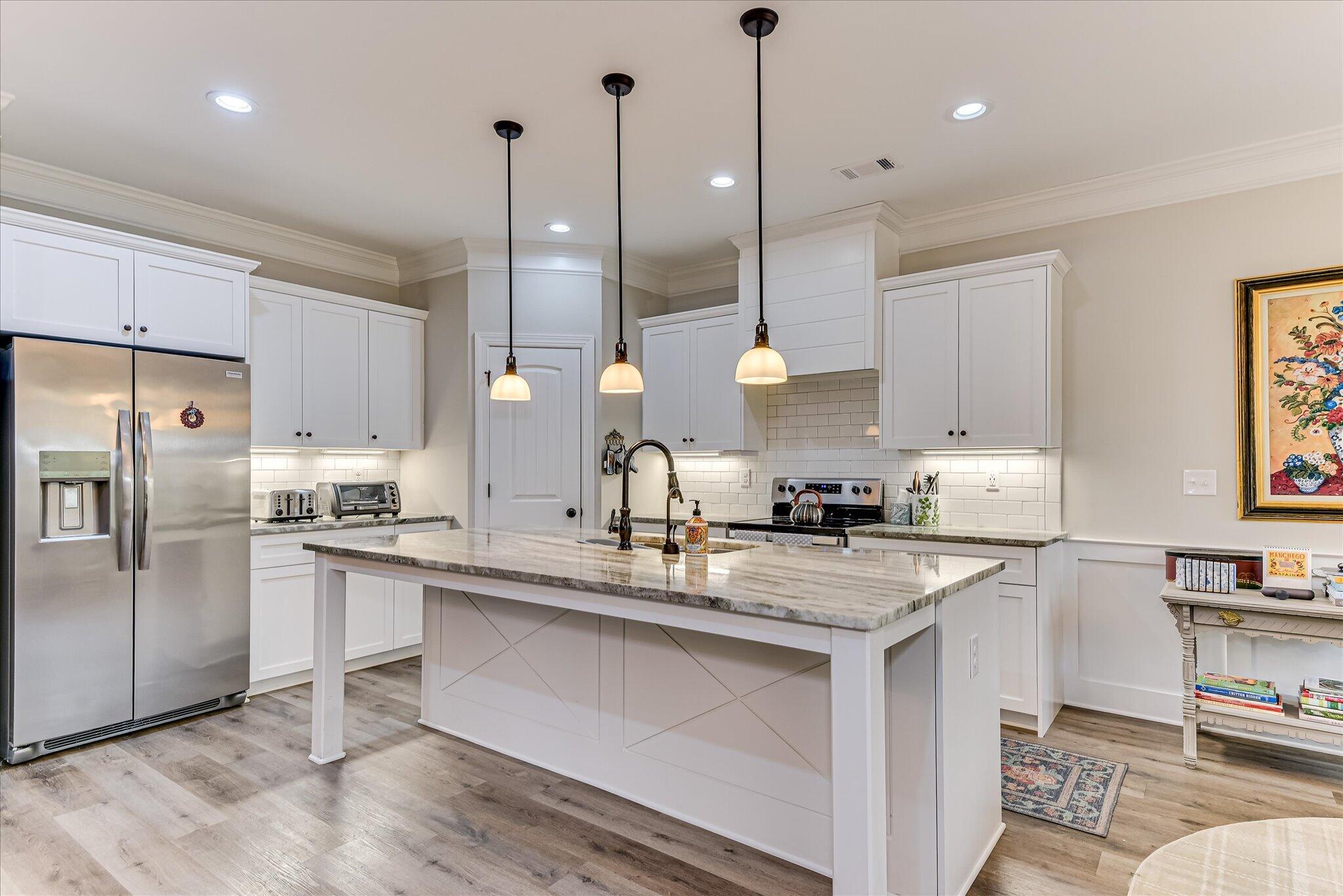207 Ivy Court McCormick, SC 29835 - Photo 5 of 44 kitchen