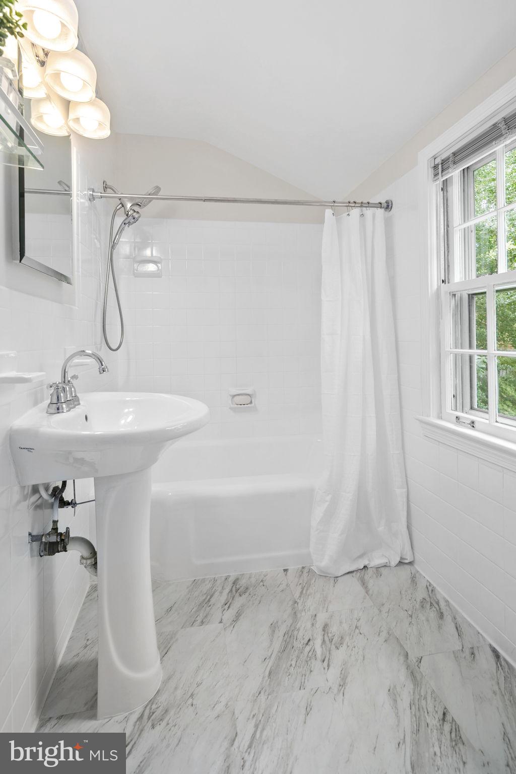 114 Sunnyside Road Silver Spring, MD 20910 - Photo 31 of 45