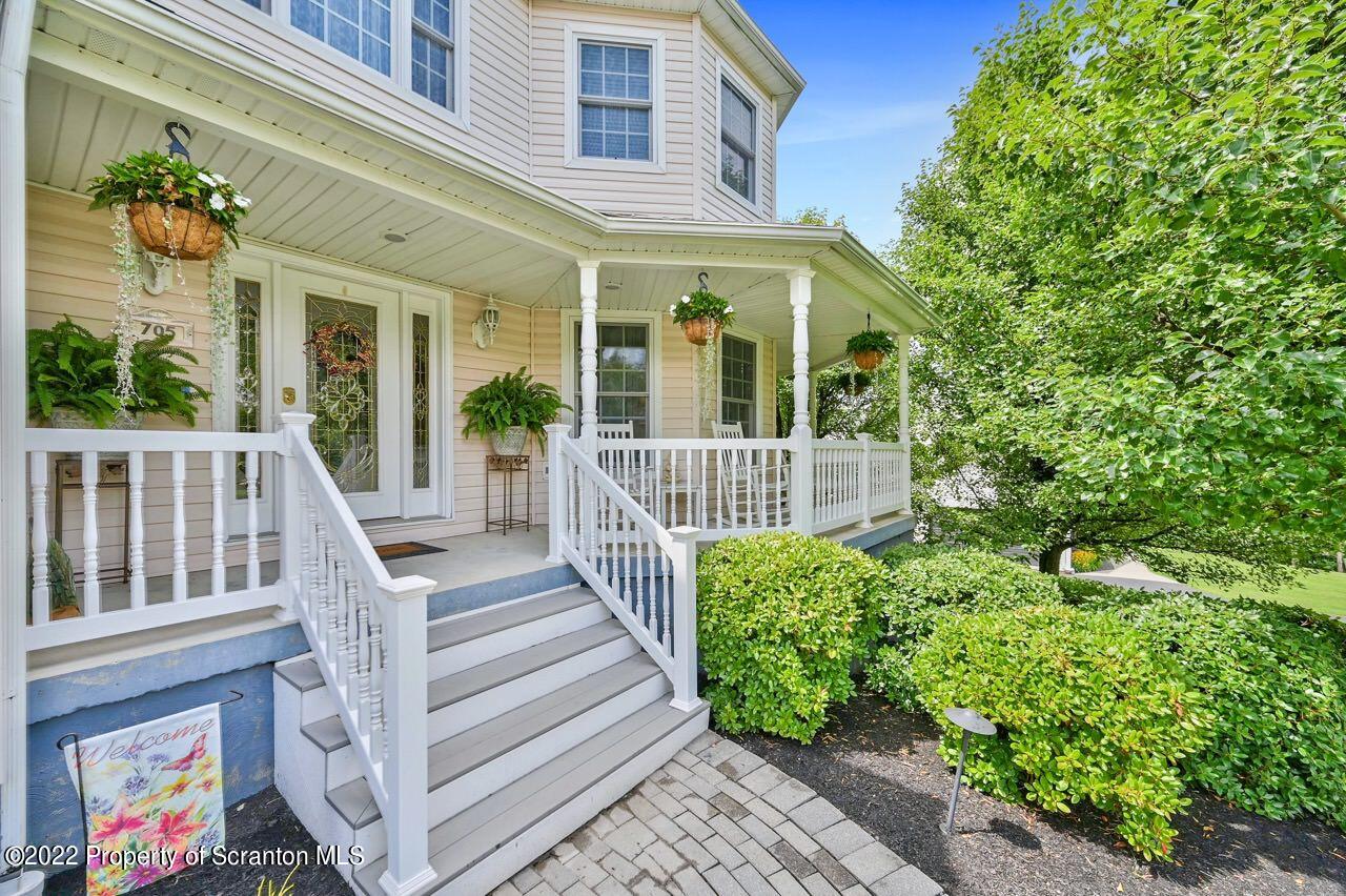 705 Parkview Road Moscow, PA 18444 - Photo 3 of 105 Gallery Image 3