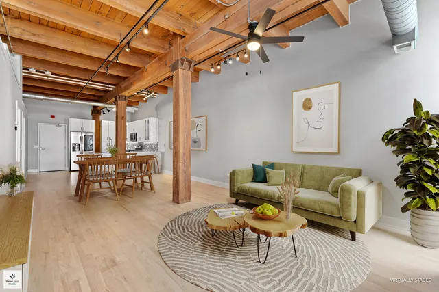 $394,900 | 701 West Jackson Boulevard, Unit 302B, Chicago, IL 60661