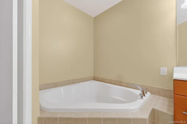 $449,900 | 2 Blair Heights, Unit 3317, Carmel, NY 10512