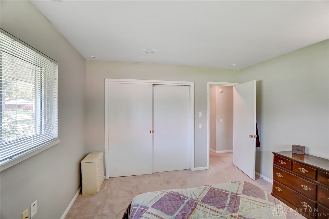 4255 Maxlin Road Kettering, OH 45429 - Photo 19 of 34