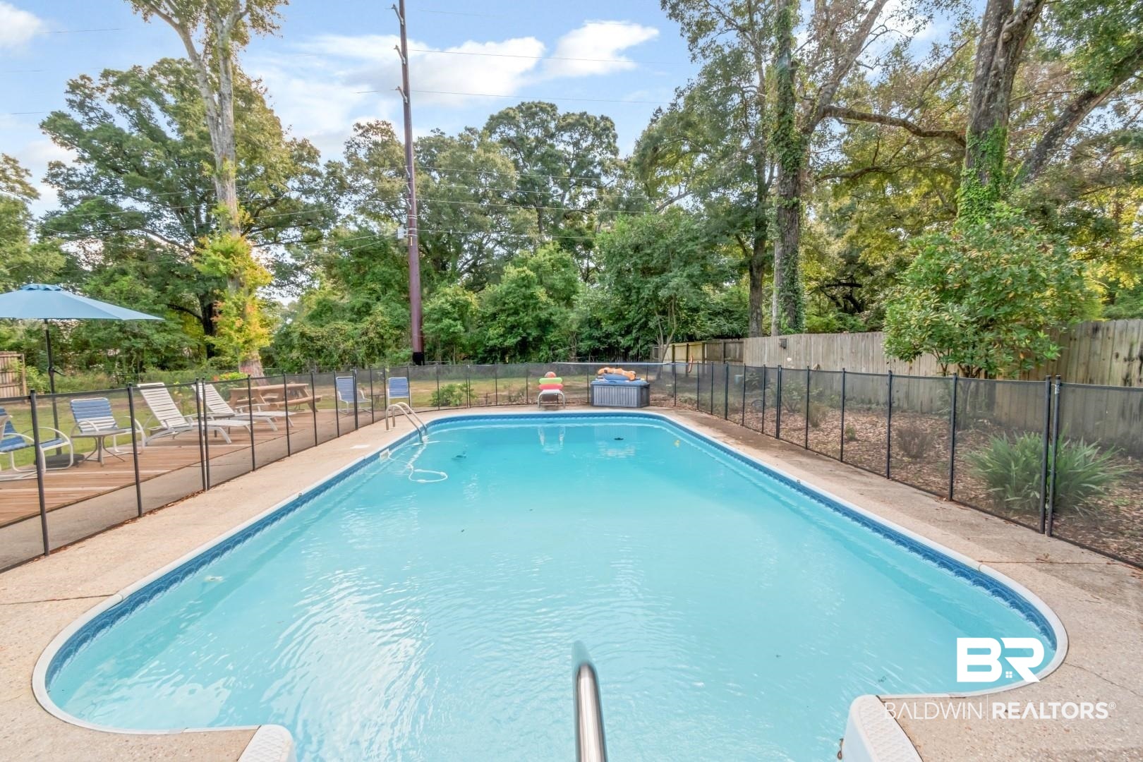 251 Suffolk Road Mobile, AL 36608 - Photo 44 of 53 View of swimming pool