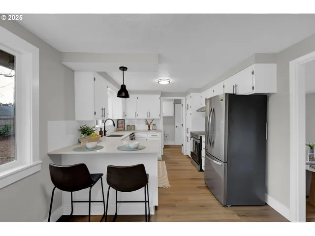 $499,000 | 124 East Anchor Avenue, Eugene, OR 97404