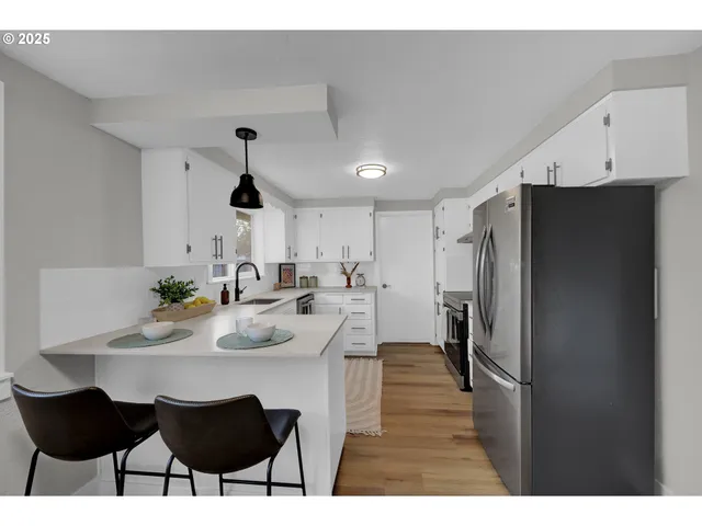 $499,000 | 124 East Anchor Avenue, Eugene, OR 97404