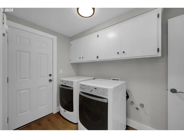 $499,000 | 124 East Anchor Avenue, Eugene, OR 97404