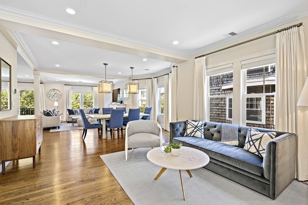 44 Atherton Road, Unit 2 UPPER Brookline, MA 02446 - Photo 4 of 25 Gallery Image 4