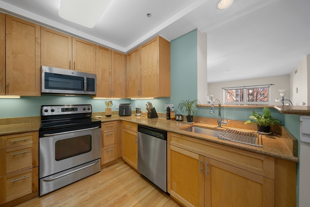 175 Cottage Street, Unit 312 Chelsea, MA 02150 - Photo 2 of 19