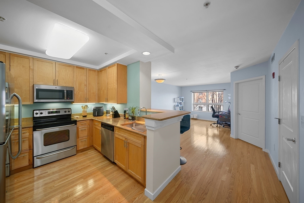 175 Cottage Street, Unit 312 Chelsea, MA 02150 - Photo 3 of 19