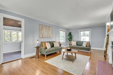 $874,900 | 16 Roundwood Road, Newton, MA 02464