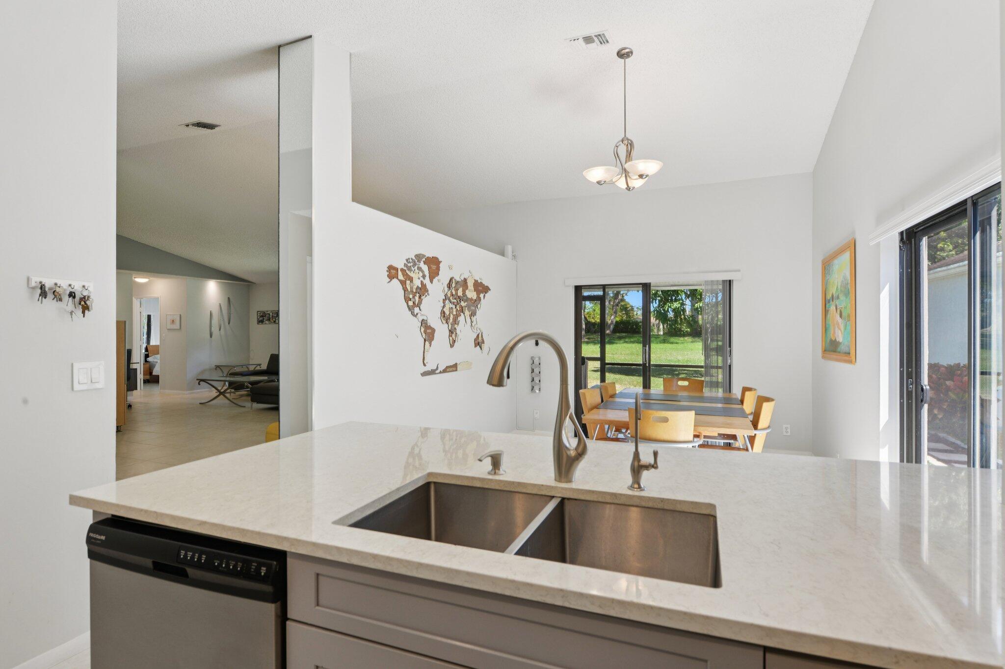 21024 Country Creek Drive Boca Raton, FL 33428 - Photo 6 of 59 15-web-or-mls-Country Creek Dr-S2502-015