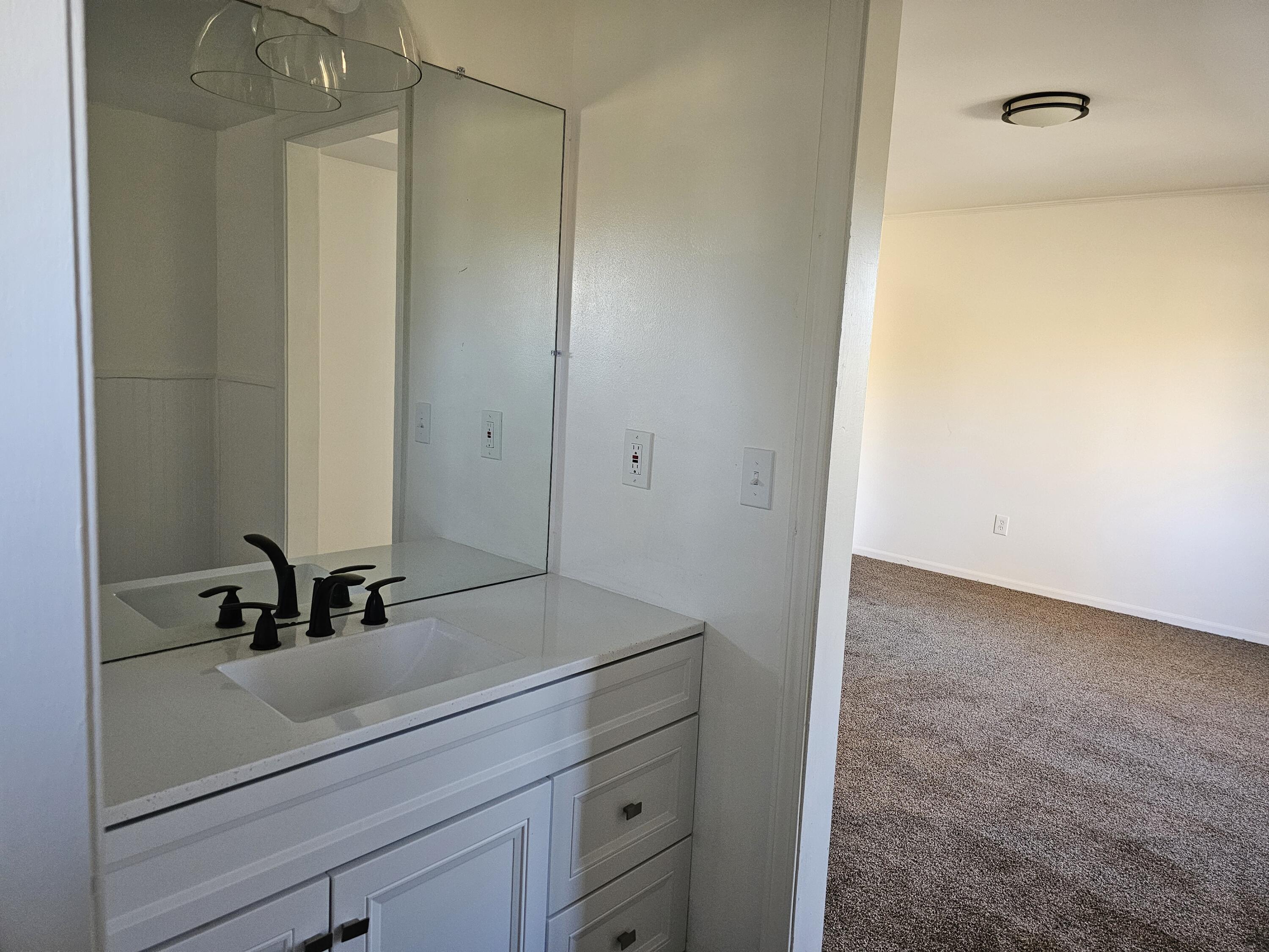 2536 Orchard Lane Flint, MI 48504 - Photo 18 of 24 20251020_162251