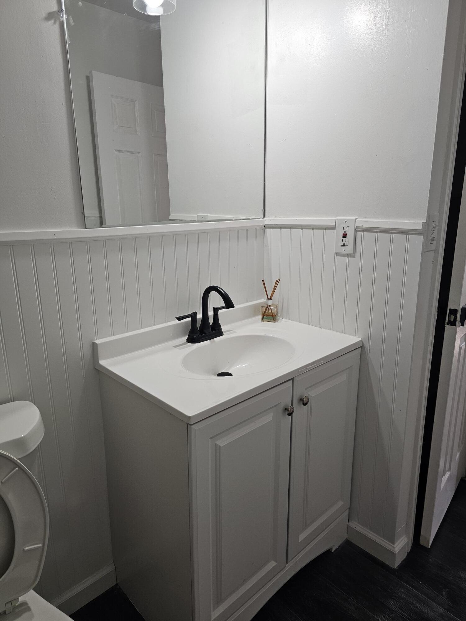 2536 Orchard Lane Flint, MI 48504 - Photo 23 of 24 20251020_162217