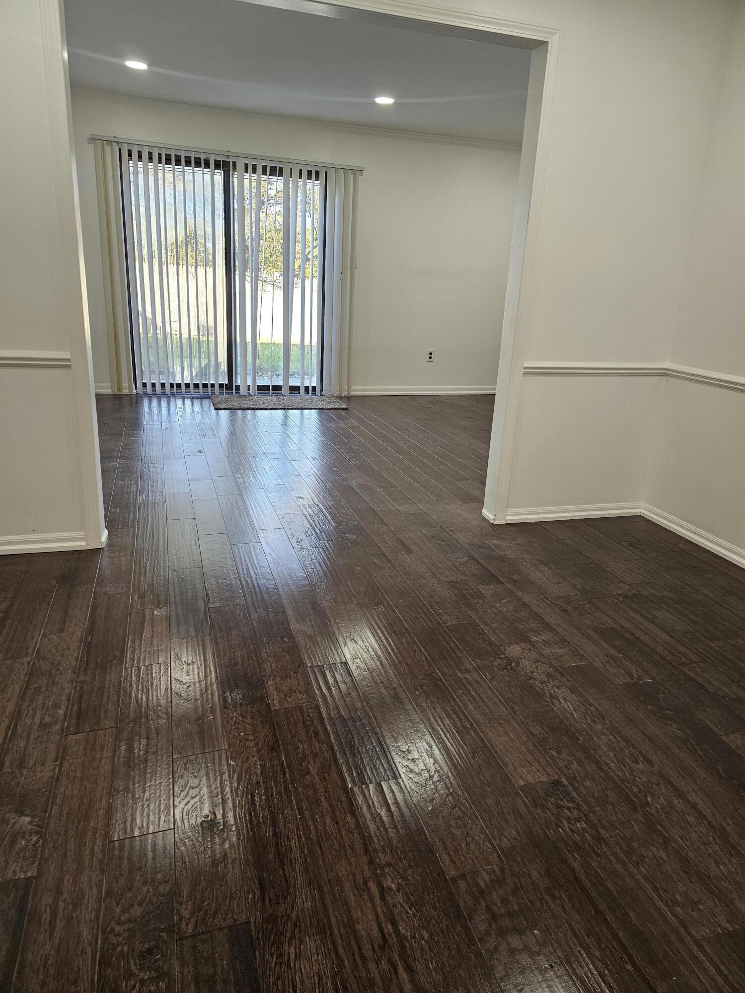 2536 Orchard Lane Flint, MI 48504 - Photo 4 of 24 20251020_161808